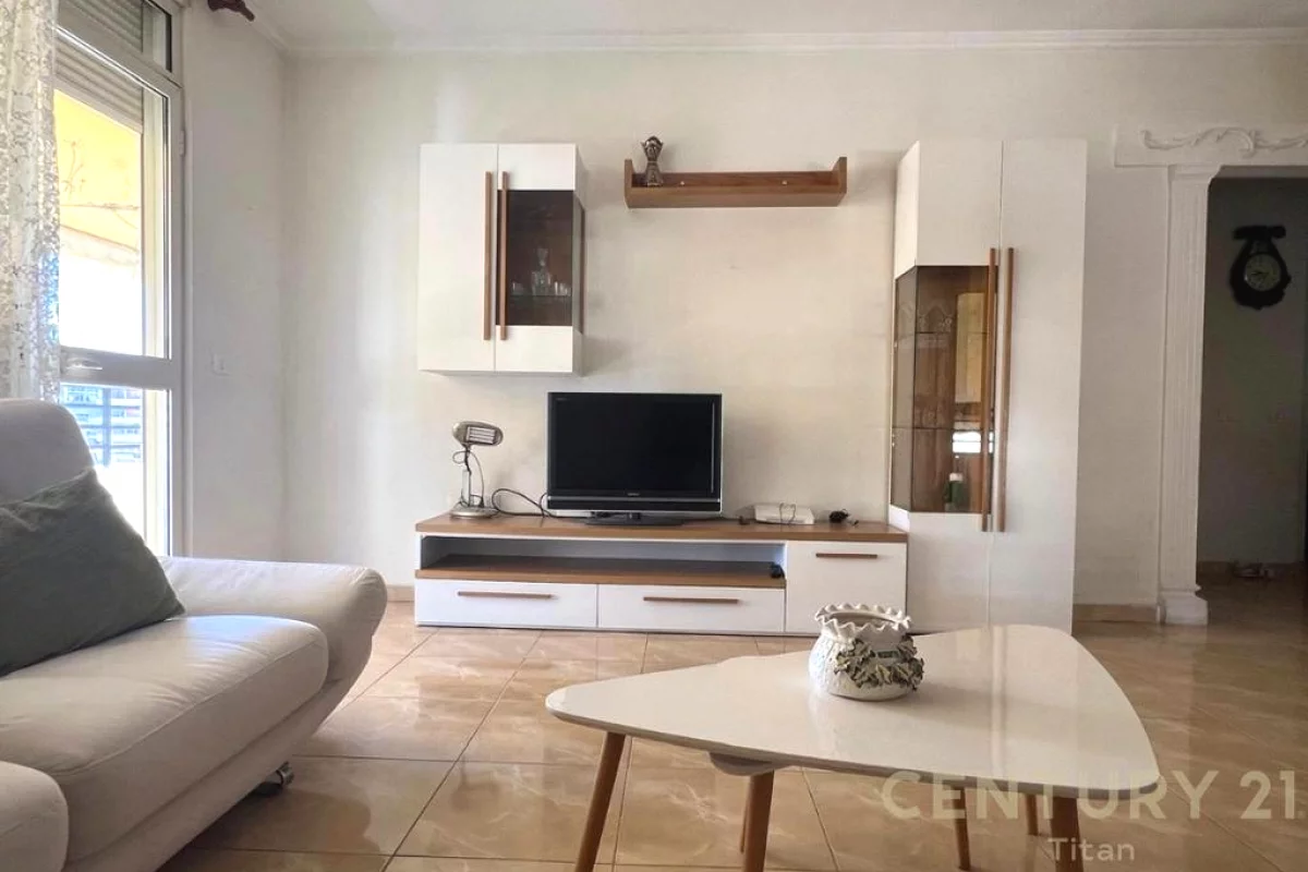Shtepi me qera Apartament ne Tirane, 2+1, Mobilimi E mobiluar, Pagesa 650  Euro.