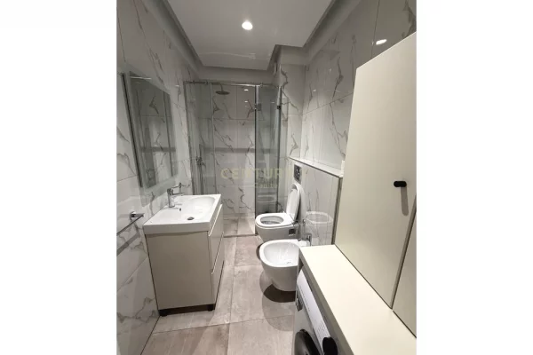 Shtepi me qera Apartament ne Tirane, 1+1, Mobilimi E mobiluar, Pagesa 650  Euro.