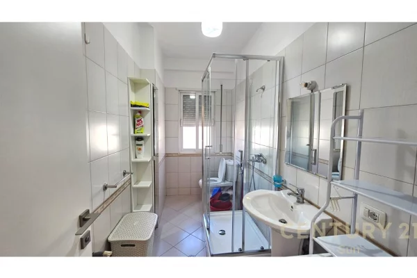 Shtepi me qera Apartament ne Tirane, 1+1, Mobilimi E mobiluar, Pagesa 600  Euro.