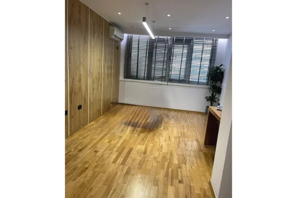 Shtepi ne shitje Apartament ne Tirane, 2+1, Mobilimi E mobiluar, Pagesa 30,000,000  Leke.