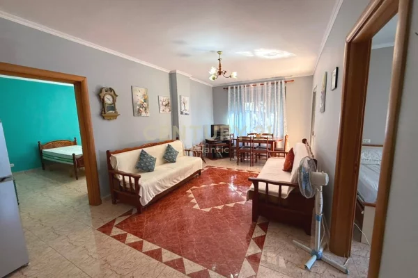 Shtepi ne shitje Apartament ne Durres, 2+1, Mobilimi E mobiluar, Pagesa 150,000  Euro.