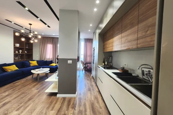 Shtepi me qera Apartament ne Tirane, 3+1, Mobilimi E mobiluar, Pagesa 170,000  Leke.