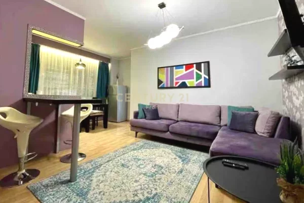 Shtepi me qera Apartament ne Tirane, 2+1, Mobilimi E mobiluar, Pagesa 700  Euro.