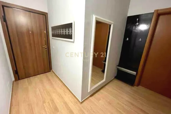 Shtepi me qera Apartament ne Tirane, 2+1, Mobilimi E mobiluar, Pagesa 700  Euro.