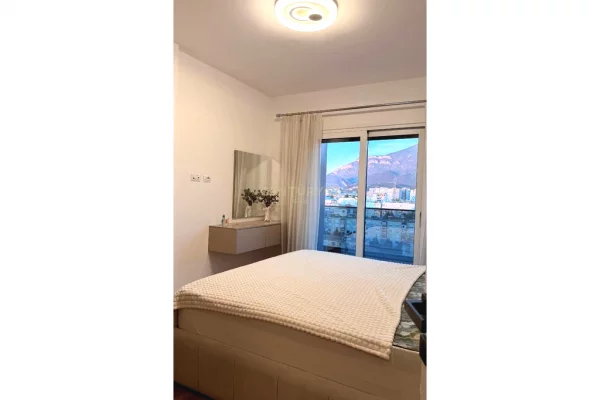 Shtepi me qera Apartament ne Tirane, 1+1, Mobilimi E mobiluar, Pagesa 700  Euro.