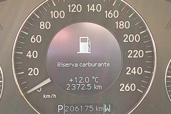 Cars for sale in Tirana, Mercedes-Benz, 2003 Benzine,Kambio Automatik Payment 12,400  Euro.