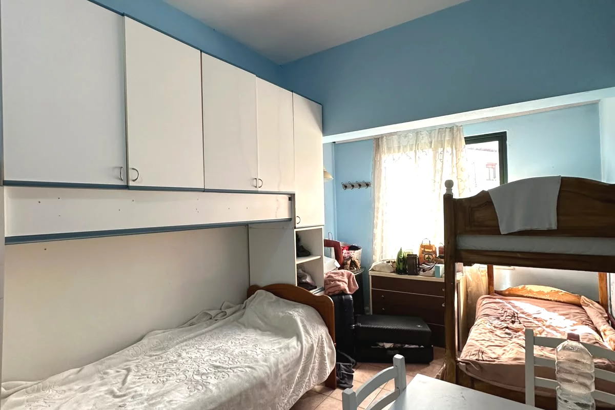 Shtepi me qera Apartament ne Tirane, Garsoniere, Mobilimi E mobiluar, Pagesa 300  Euro.