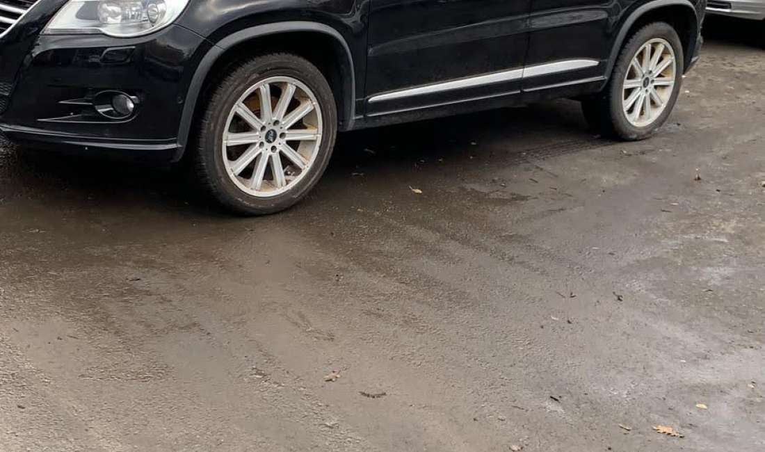 Volkswagen Tiguan R-Line me 98,000 KM i sapoardhur nga Gjermania. Cmontohet per pjese kembimi.