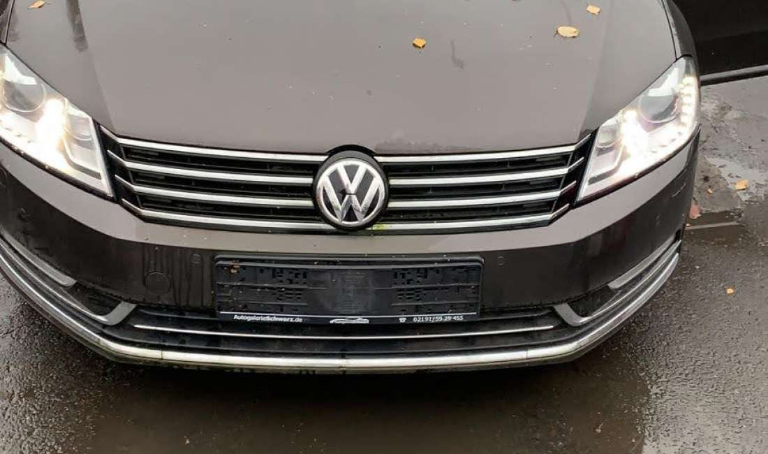 Volkswagen Passat B7 viti 2012 me 77,000 KM i sapoardhur nga Gjermania. Cmontohet per pjese kembimi,