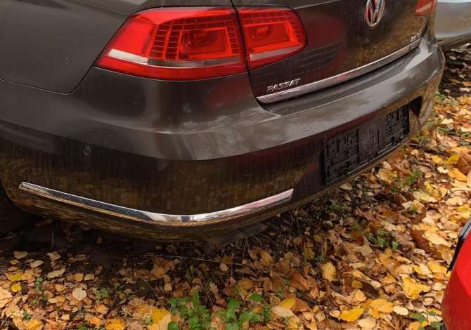 Volkswagen Passat B7 viti 2012 me 77,000 KM i sapoardhur nga Gjermania. Cmontohet per pjese kembimi,