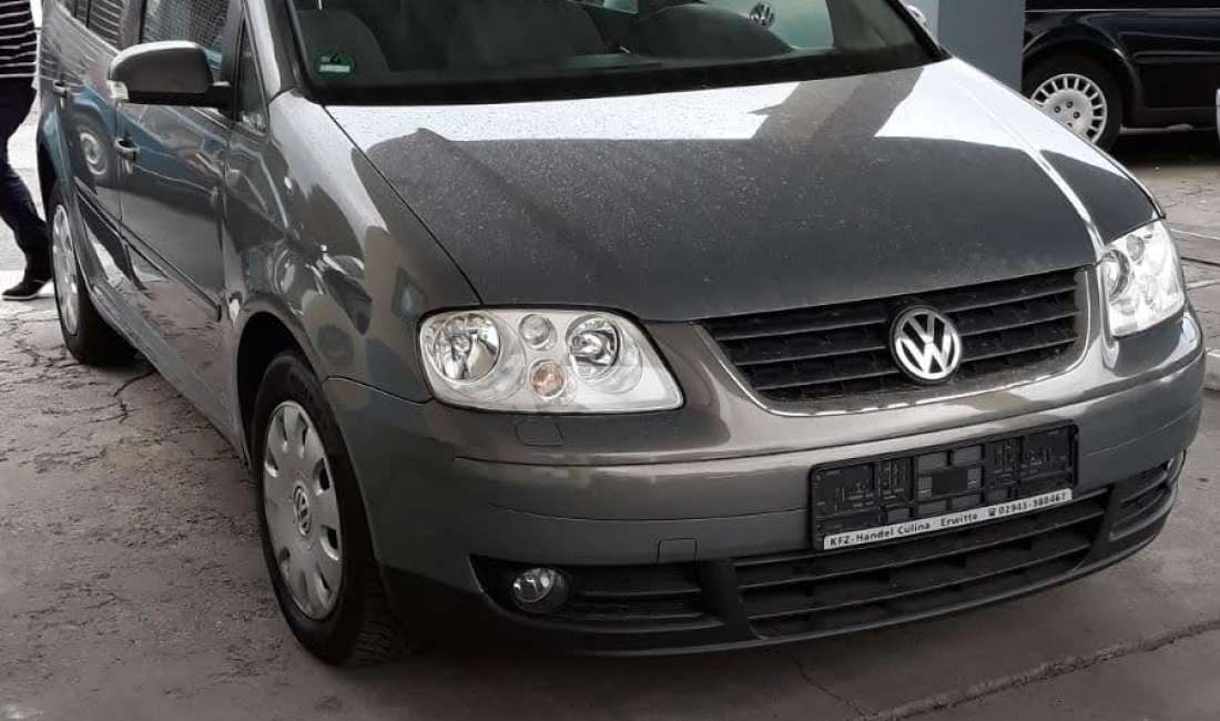 Volkswagen Touran 2.0 diesel automat i sapoardhur nga Gjermania, hapet, cmontohet per pjese kembimi,