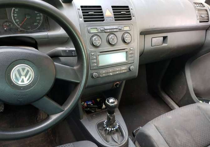 Volkswagen Touran viti 2005 1.6 FSI benzine manual i sapoardhur nga Gjermania, cmontohet per pjese.