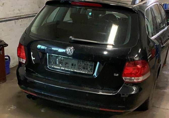 Volkswagen Golf 6 viti 2011 2.5 benzine me pak km cmontohet per pjese