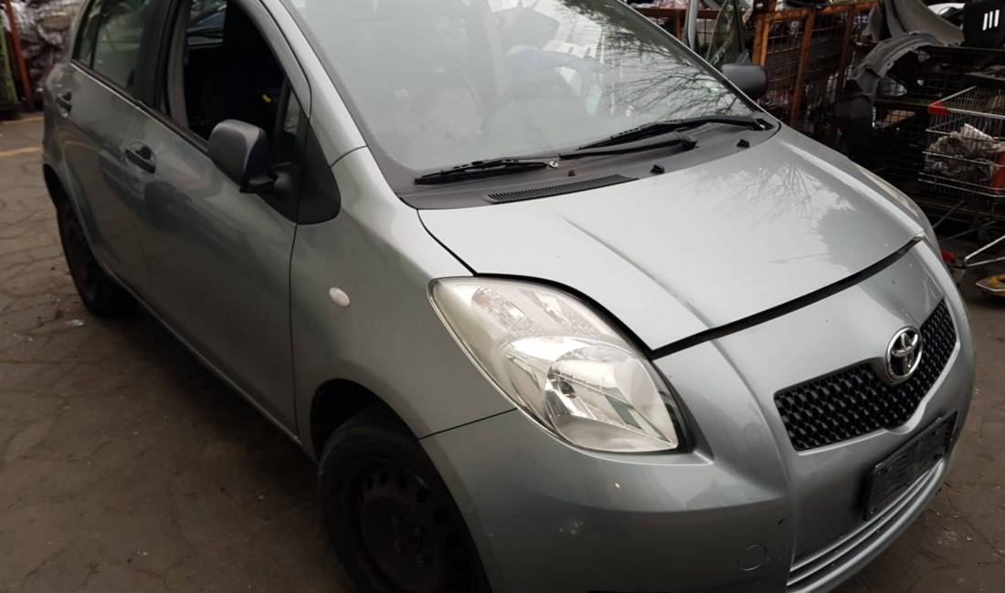 Toyota Yaris viti 2007 e sapoardhur nga Italia, cmontohet per pjese kembimi.