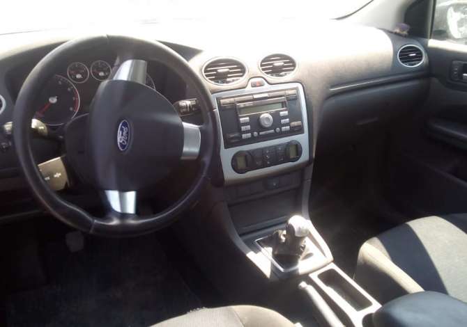 Ford Focus viti 2006 benzine, cmontohet per pjese kembimi.