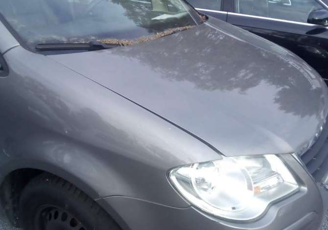 Volkswagen Touran viti 2008, cmontohet per pjese kembimi. Telefon - WhatsApp - Viber: 0683040020