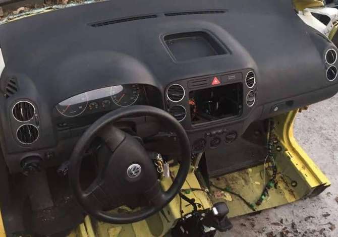 Volkswagen Golf 5 Plus, cmontohet per pjese kembimi.