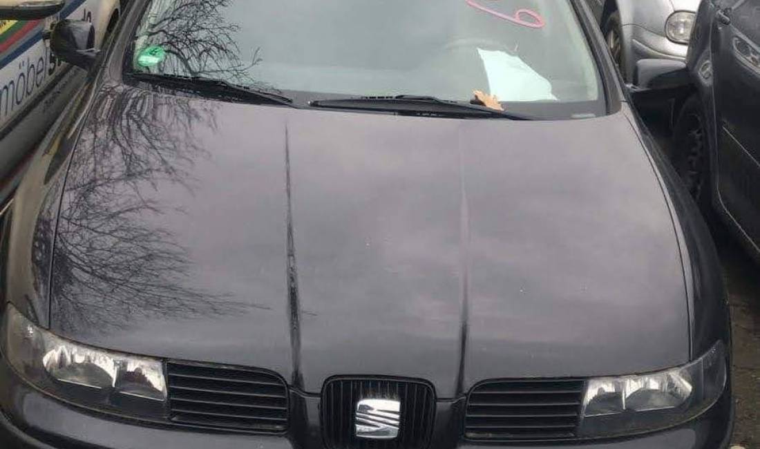 Seat Leon, cmontohet per pjese kembimi.