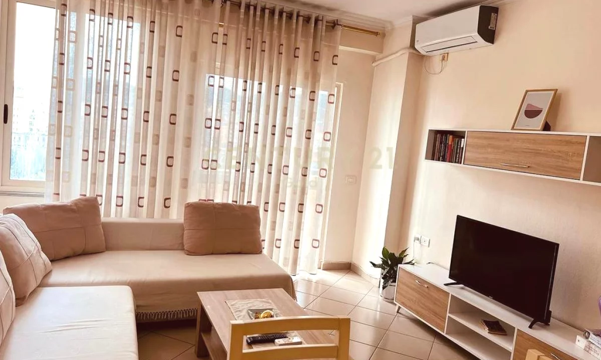 Shtepi me qera Apartament ne Tirane, 2+1, Mobilimi E mobiluar, Pagesa 620  Euro.