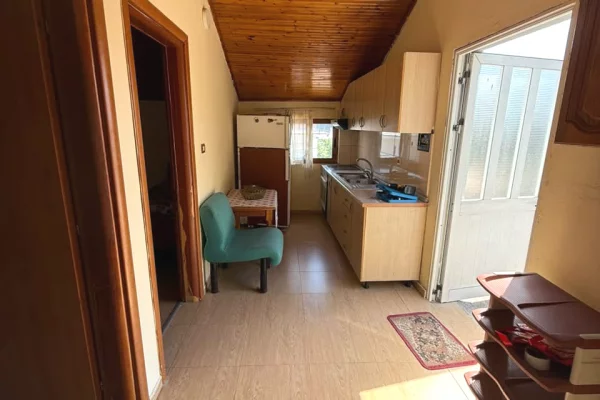 Shtepi me qera Apartament ne Tirane, 2+1, Mobilimi E mobiluar, Pagesa 30,000  Leke.