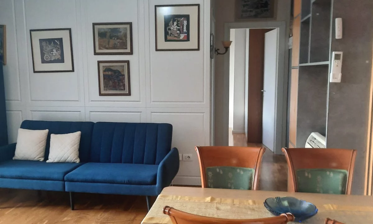 Shtepi me qera Apartament ne Tirane, 1+1, Mobilimi E mobiluar, Pagesa 70,000  Leke.