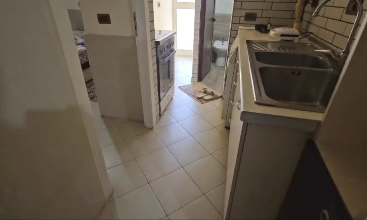 Shtepi me qera Apartament ne Tirane, 1+1, Mobilimi E mobiluar, Pagesa 46,000  Leke.