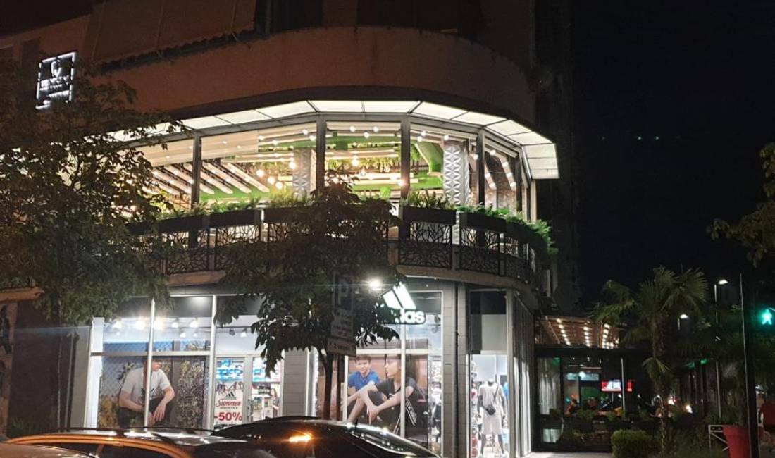 Njoftime Pune ne Tirane, Profesioni Guzhinjier/e, Ndihmese guzhine, Kamarier/e , , Pagesa Me Marreveshje.