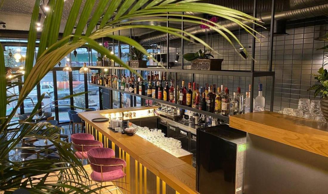 Offerte di lavoro a Tirana, Profession Banakier/e , , Pagamento Trattabile.