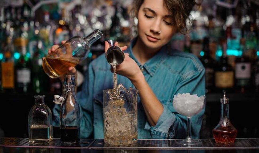 Offerte di lavoro a Tirana, Profession Kamarier/e , , Pagamento 28,000  Leke.