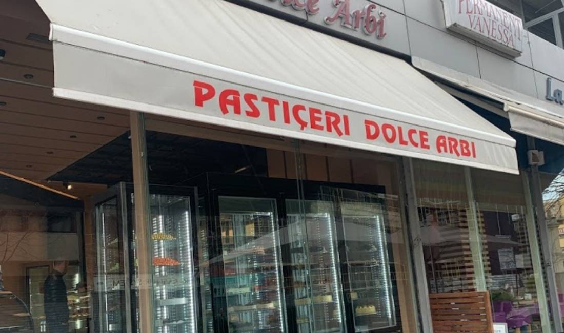 Offerte di lavoro a Tirana, Profession Kamarier, Banakier/e, Punonjes/e pasticerie , , Pagamento Trattabile.