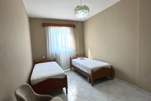 Shtepi me qera Apartament ne Tirane, 2+1, Mobilimi E mobiluar, Pagesa 470  Euro.