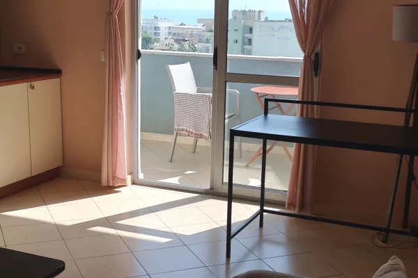 House for Sale Apartment in Durres, 2+1, Furniture Furnished, Payment 130,000  Euro.
