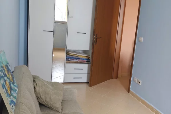 House for Sale Apartment in Durres, 2+1, Furniture Furnished, Payment 130,000  Euro.