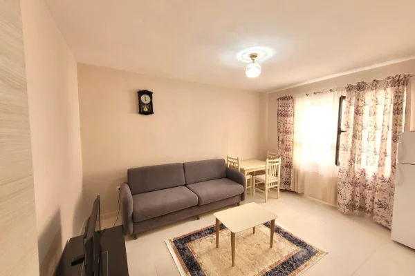 Shtepi me qera 2+1 ne Tirane - 650 Euro