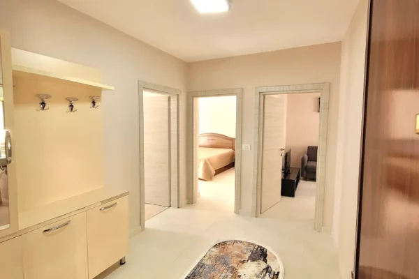 Shtepi me qera Apartament ne Tirane, 2+1, Mobilimi E mobiluar, Pagesa 650  Euro.