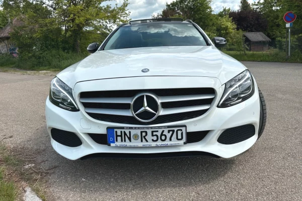 Cars for sale in Tirana, Mercedes-Benz, 2015 Diesel,Kambio Automatik Payment 10,800  Euro.