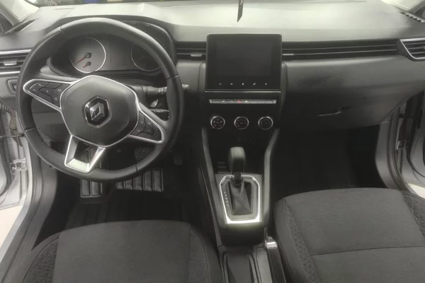 Auto in Vendita a Pristina, Renault, 2022 Benzine,Kambio Automatik Pagamento 15,700  Euro.
