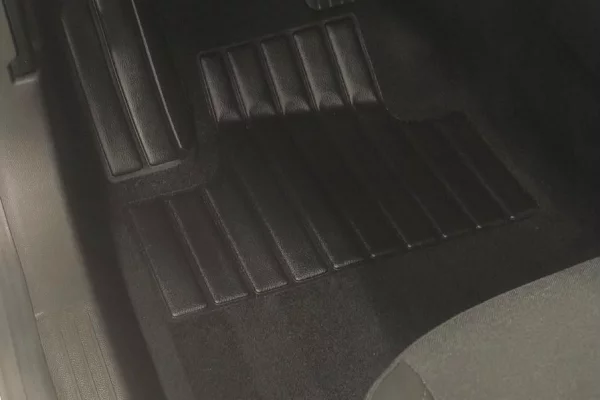 Auto in Vendita a Pristina, Renault, 2022 Benzine,Kambio Automatik Pagamento 15,700  Euro.