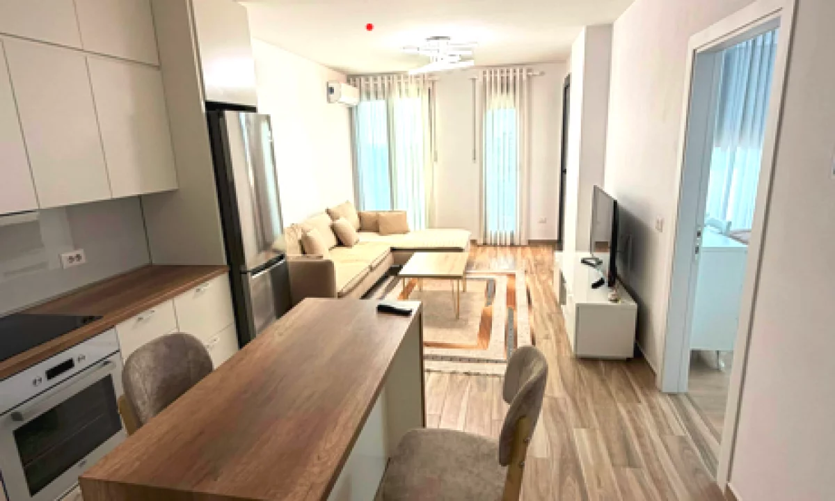 Shtepi me qera Apartament ne Tirane, 1+1, Mobilimi E mobiluar, Pagesa 650  Euro.