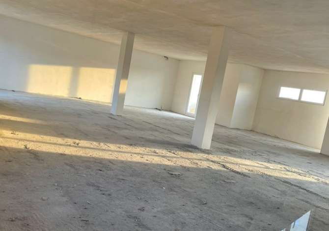 Business Property for Rent in Tirana - 40,000 Leke