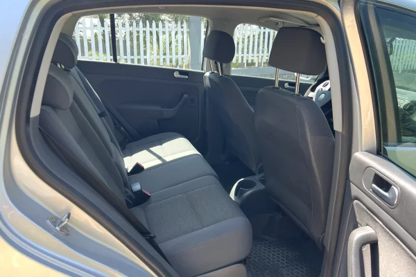 Cars for sale in Tirana, Volkswagen, 2005 Diesel,Kambio Manual Payment 300,000  Leke.