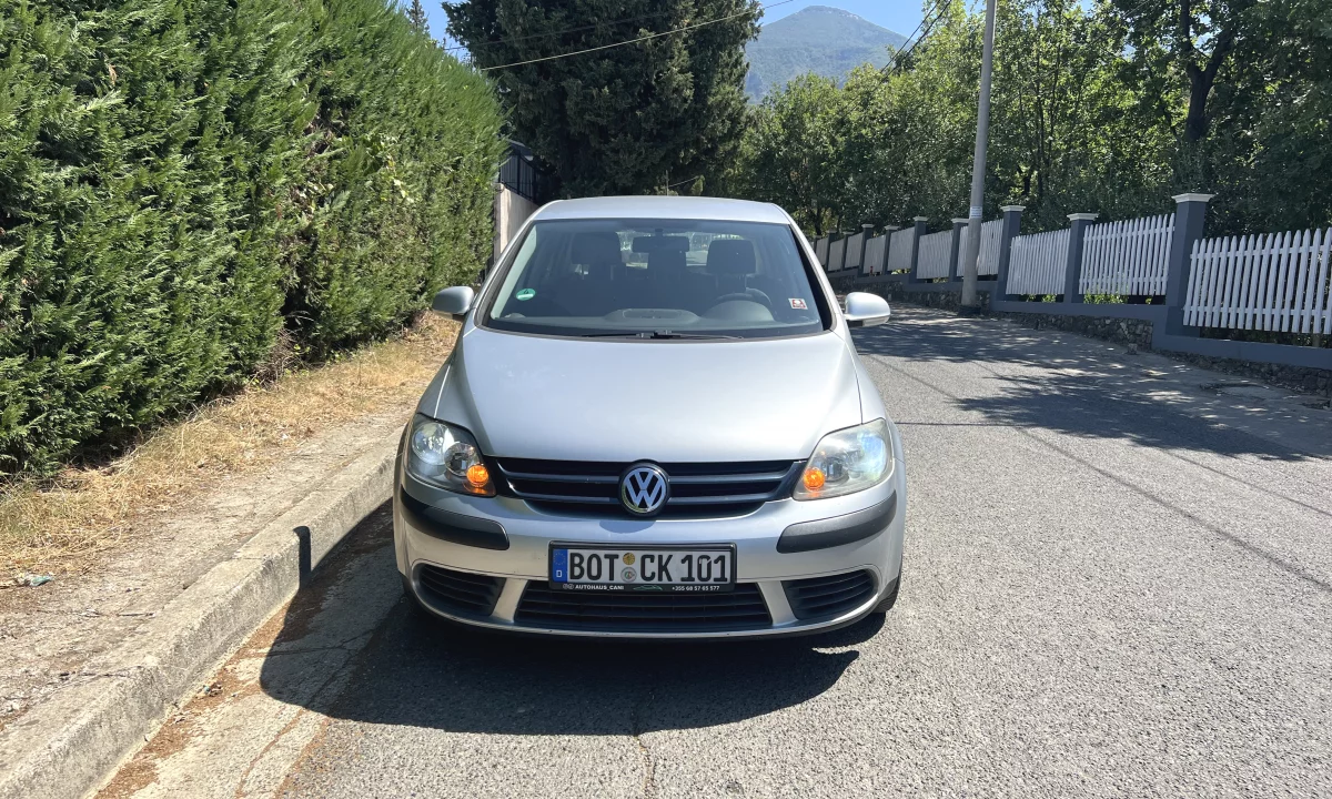 Cars for sale in Tirana, Volkswagen, 2005 Diesel,Kambio Manual Payment 300,000  Leke.
