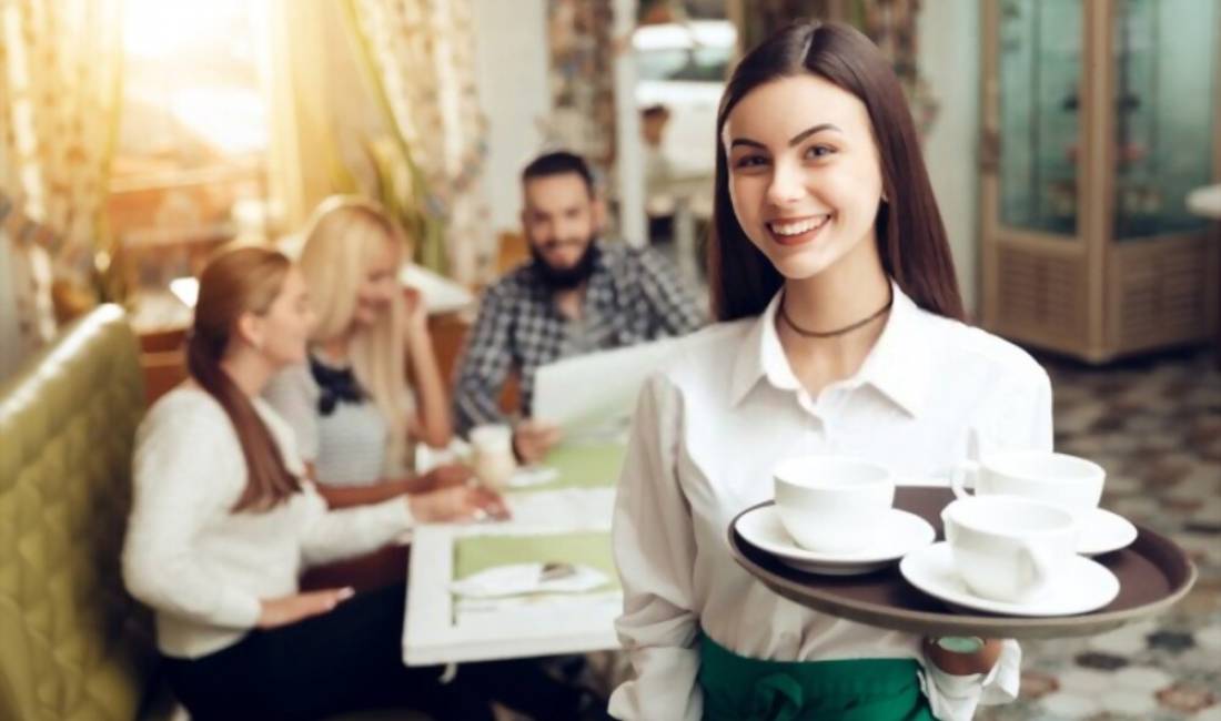 Offerte di lavoro a Tirana, Profession Kamariere , , Pagamento 25,000  Leke.