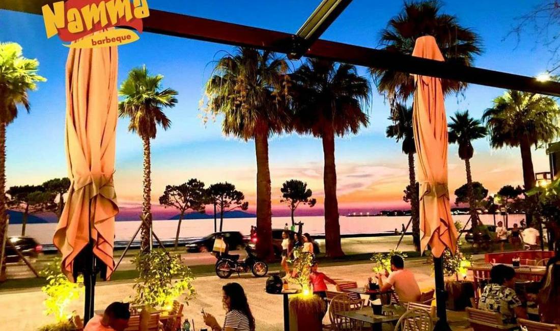 Offerte di lavoro a Valona, Profession Ndihmes Kuzhinier/e, Kamarier/e , , Pagamento Trattabile.