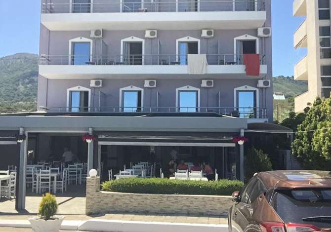 Offerte di lavoro a Himara, Profession Bariste, Kamarier/e, Lavapjatese , , Pagamento Trattabile.