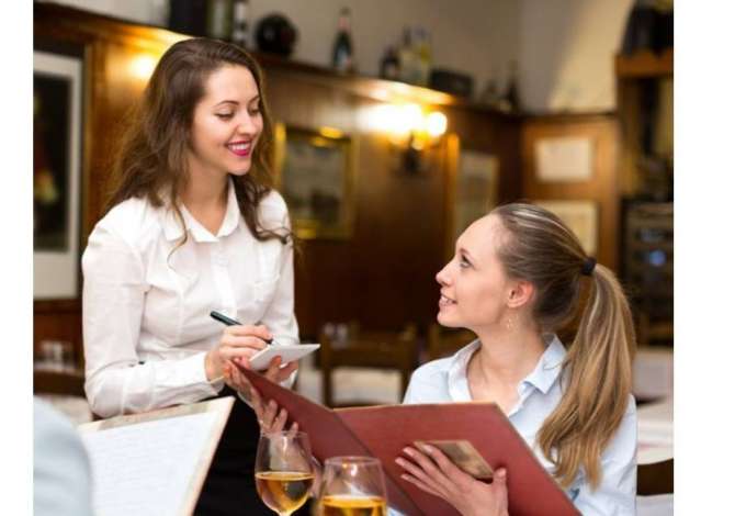 Njoftime Pune per Ndihmes Kuzhinier/e,Kamarier/e ne Himare