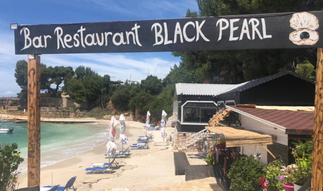 Offerte di lavoro a Santa Quaranta, Profession Kuzhinier/e, Ndihmes Kuzhinier/e , , Pagamento Trattabile.