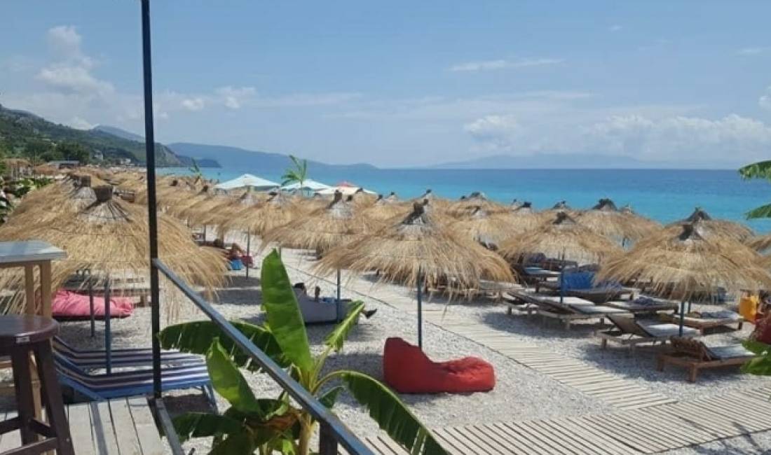 Offerte di lavoro a Himara, Profession Picajol, Ndihmes Kuzhinier, Kamarier/e, Sanitare , , Pagamento Trattabile.