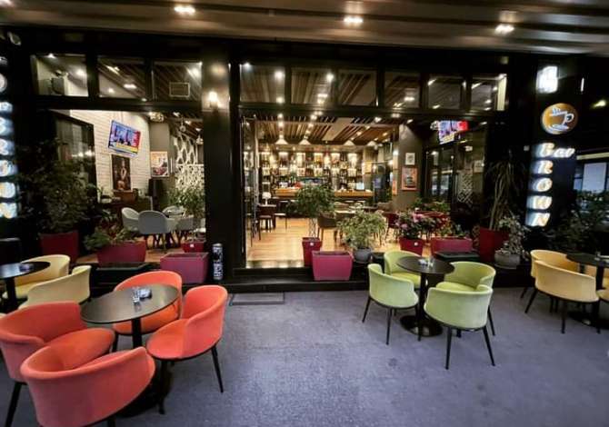 Offerte di lavoro per Banakier/e, Kamarier/e, Sanitare a Valona