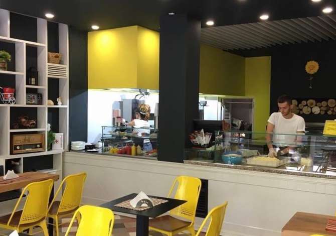 Offerte di lavoro a Tirana, Profession Punonjes/e FastFoodi, Banakier/e, Kamarier/e, Motorrist , , Pagamento 50,000  Leke.